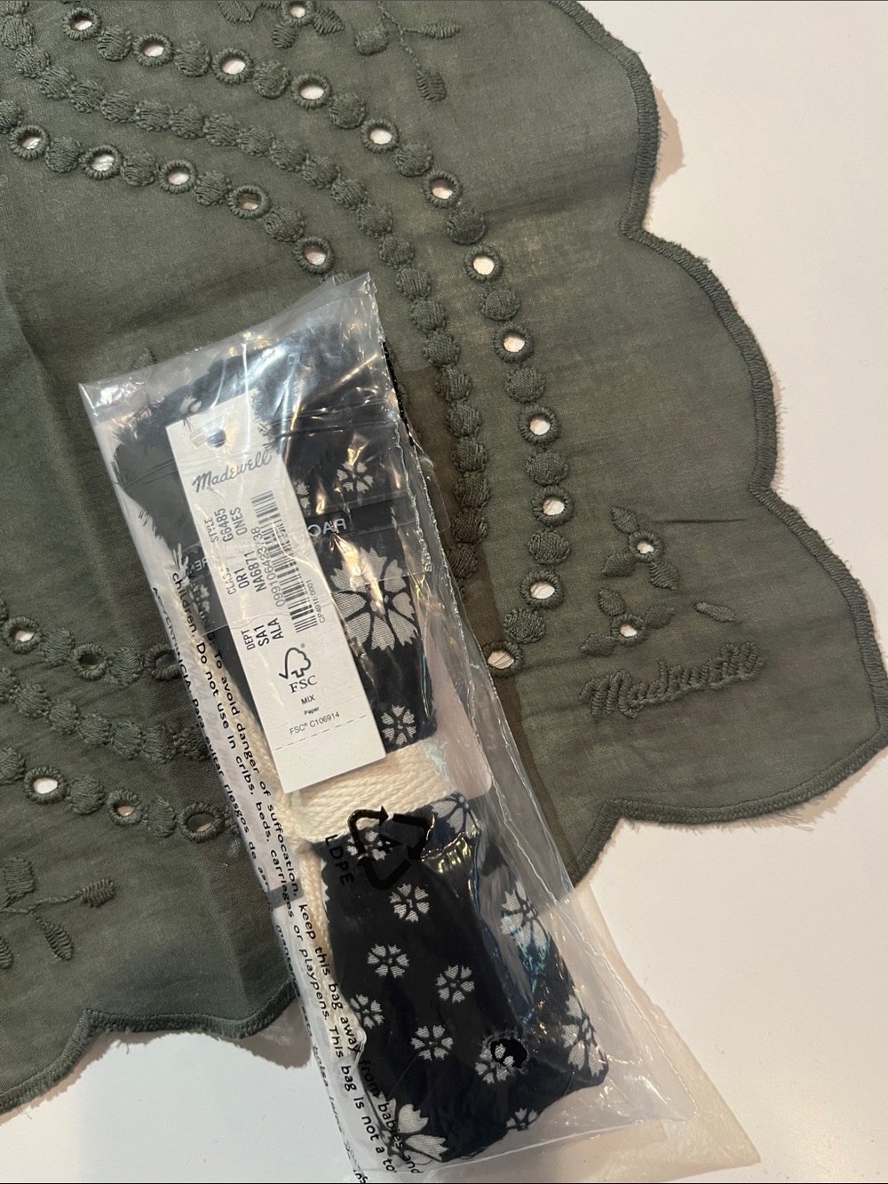 Madewell Set of 2 Cotton Bandana Scarves - Olive Eyelet & Black Fringe